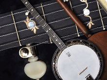 Banjo Lessons at your home or at our Music School in Terrebonne